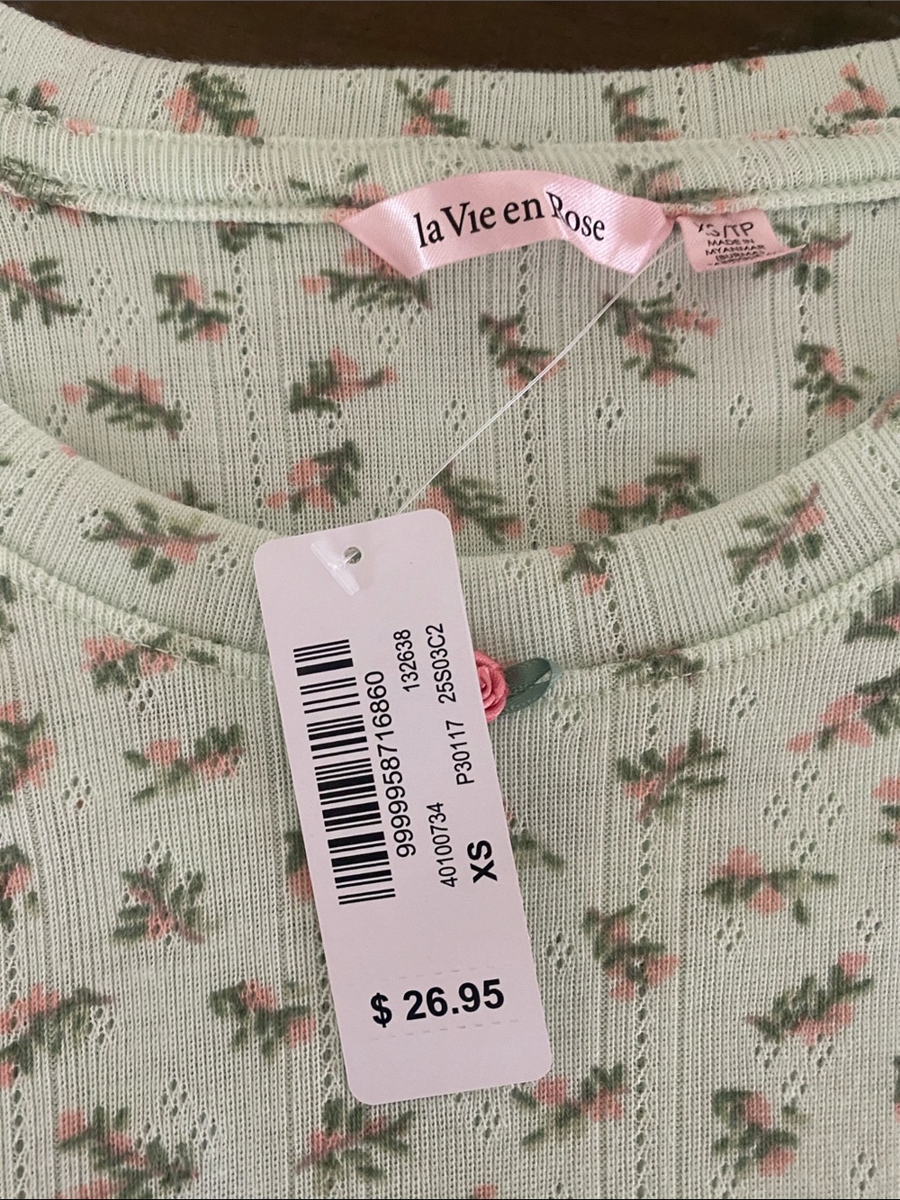 La Vie En Rose Mint Green Floral Crewneck Tee